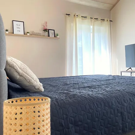 Exklusives & Balkon شقة