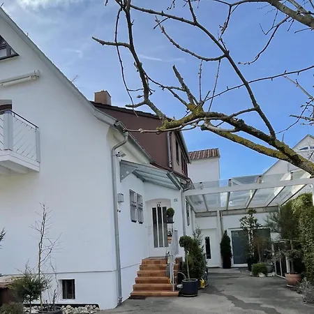 Appartamento Exklusives & Balkon Leinfelden-Echterdingen